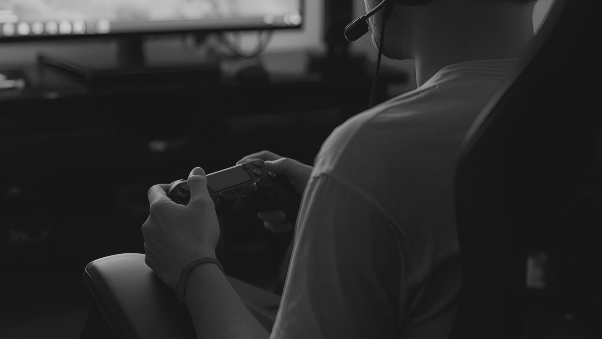 Redefining Esports Through Virtual Reality